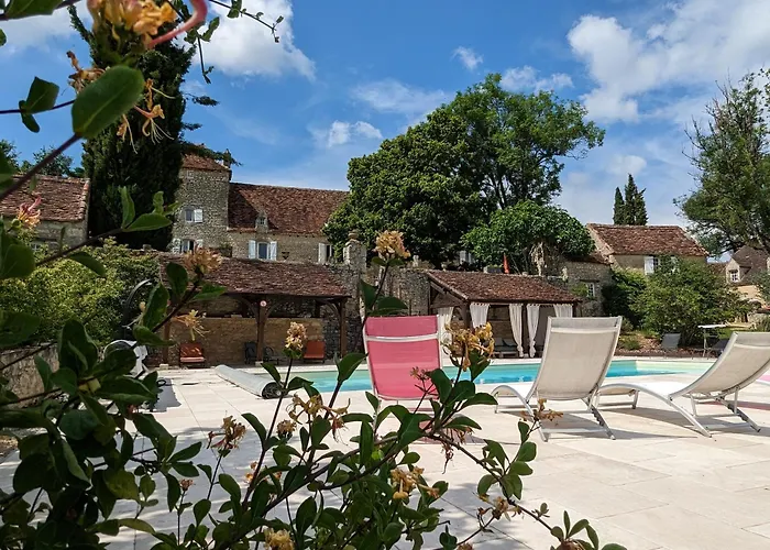 Les Pierres Lotoises Retour De Voyages * Reilhaguet